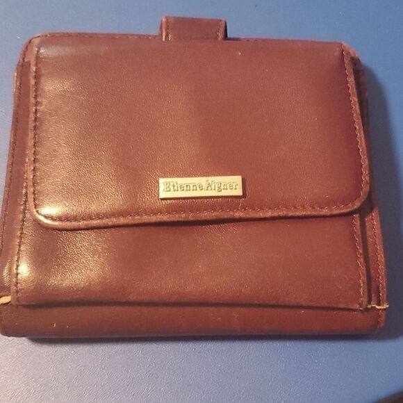 Etienne Aigner Vintage Wallet  - Picture 1 of 10